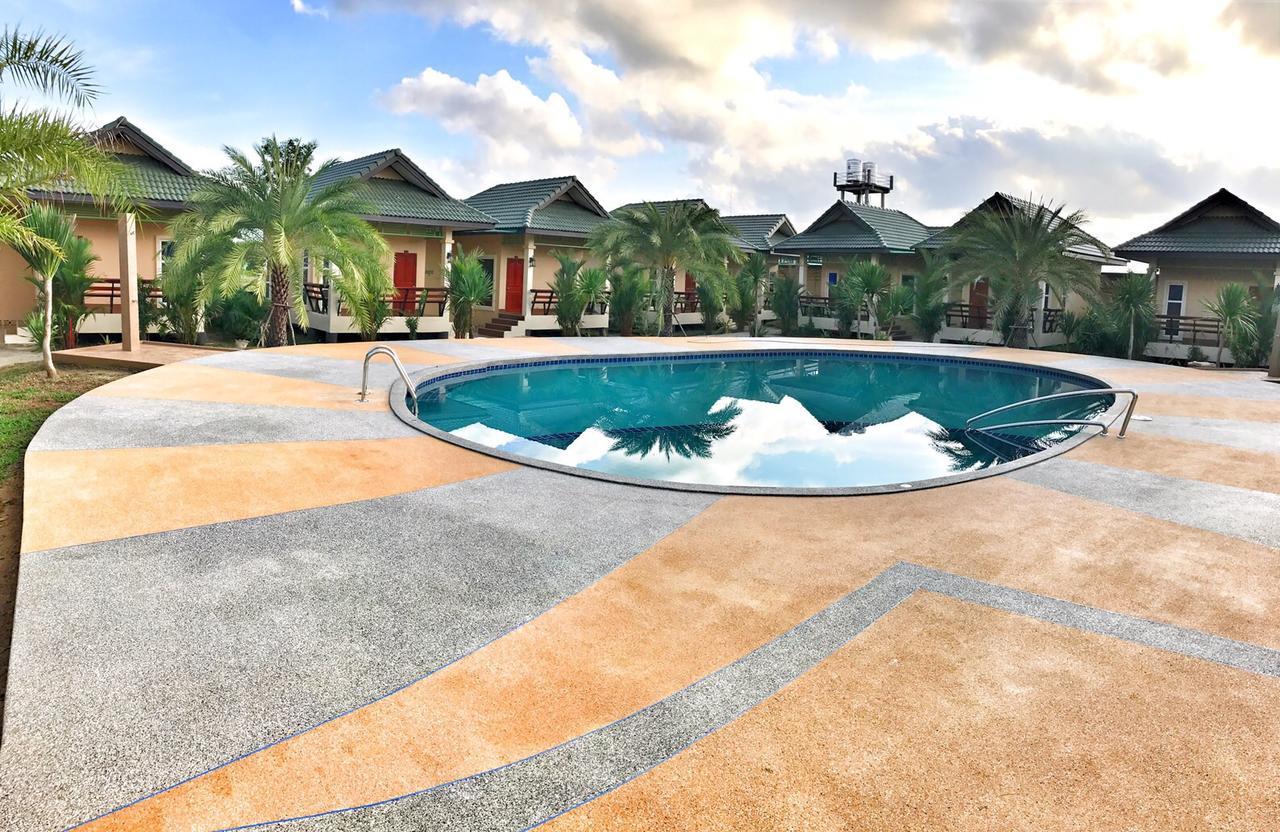 Huan Soontaree Hotel Ban Phe Ngoại thất bức ảnh