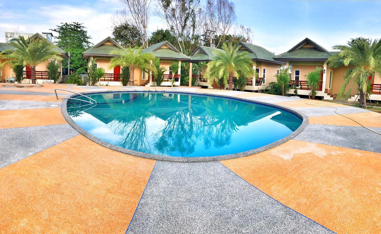 Huan Soontaree Hotel Ban Phe Ngoại thất bức ảnh